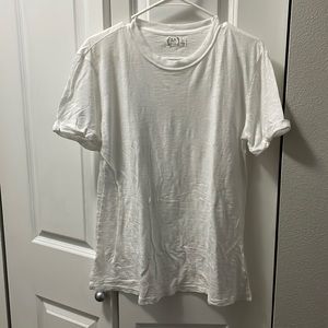 Maurices white 24/7 tee medium